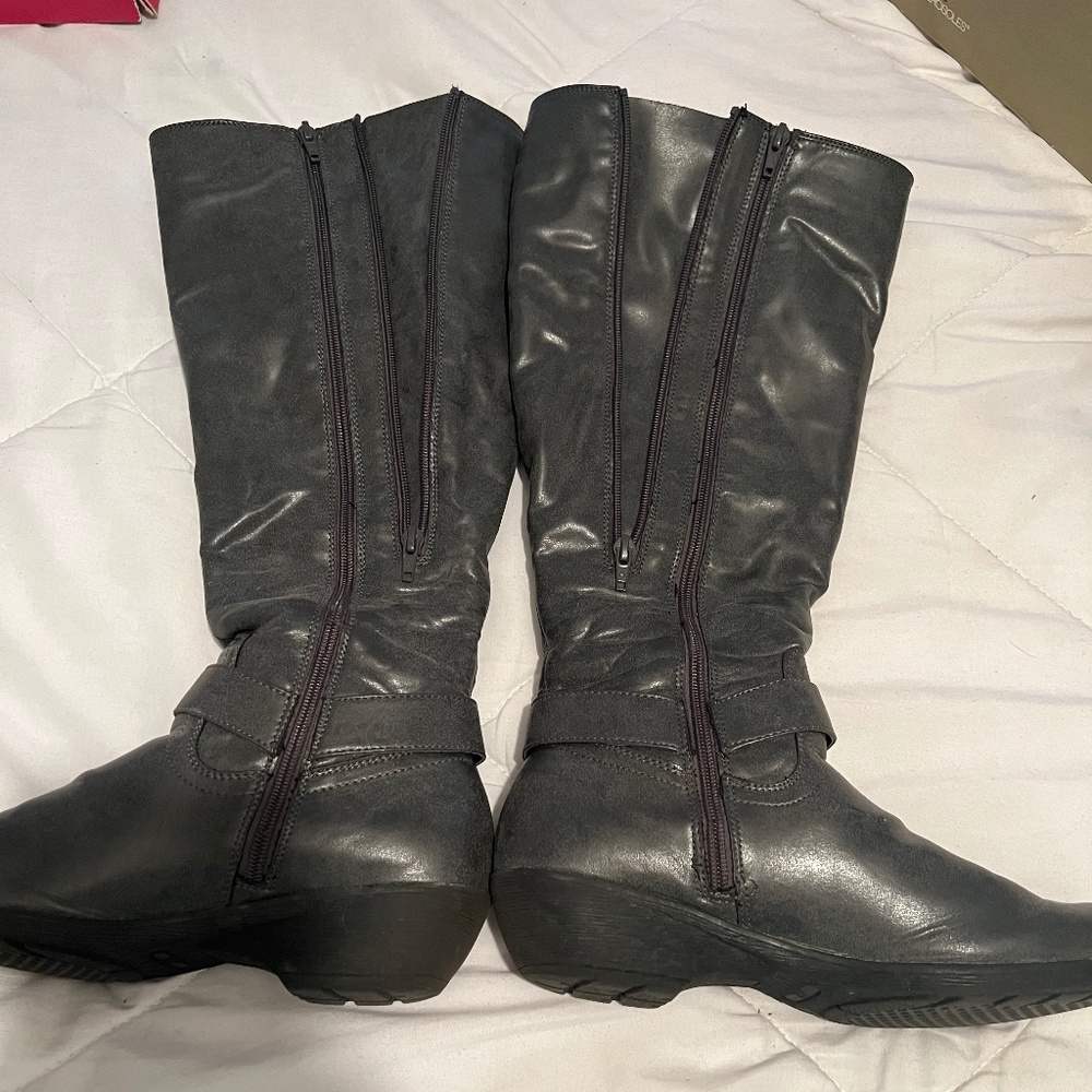 Aerosole extended calf boots sz8.5